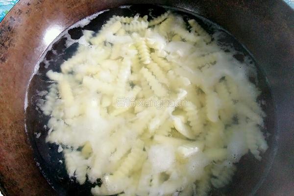 狼牙土豆的做法图解2