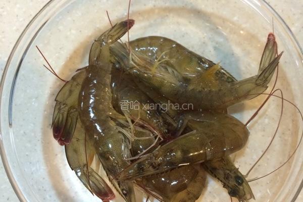 日本豆腐蒸虾仁的做法图解1