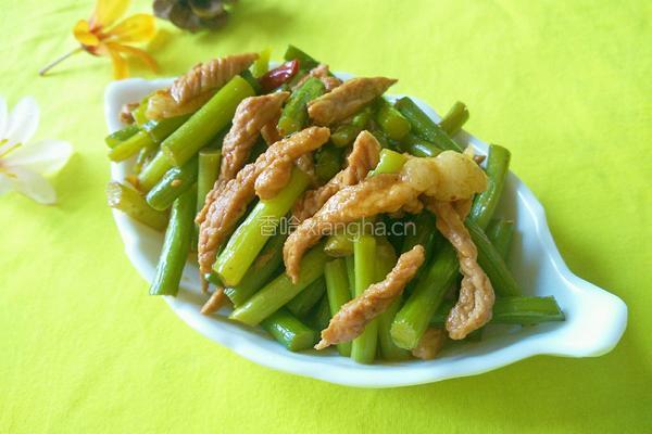 蒜苗炒肉的做法图解6