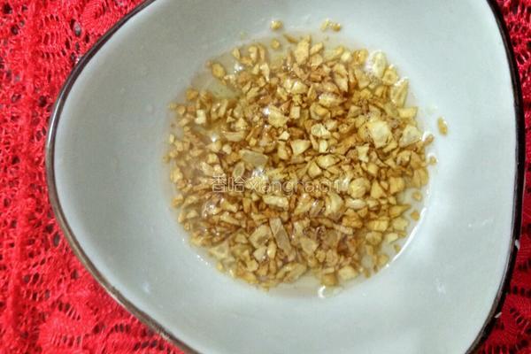 蒜蓉炒菠菜的做法图解4