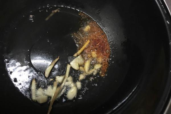 干锅手撕卷心菜的做法图解4