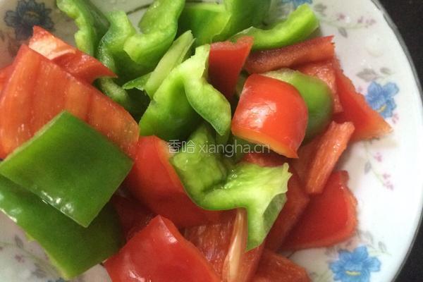 蚕豆米炒鸡蛋的做法图解3