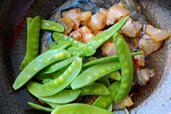 青扁豆炒腊肉的做法图解10