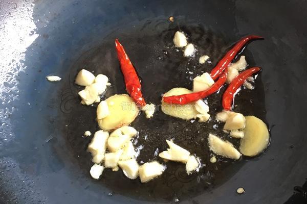 土豆肉片的做法图解2