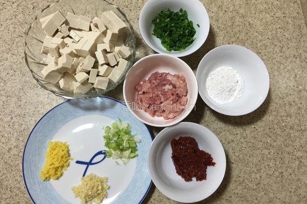 正宗四川麻婆豆腐的做法图解1
