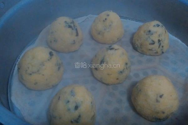 玉米面菜窝头的做法图解10