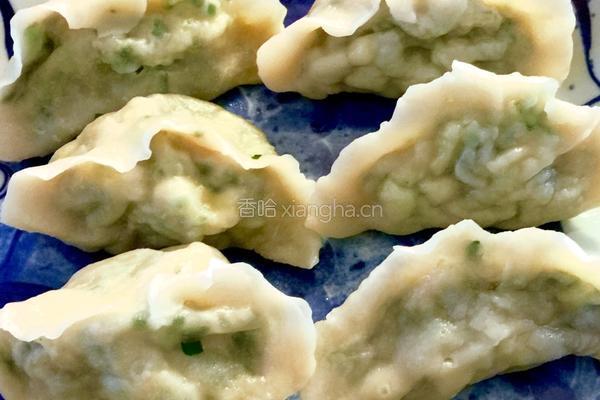 韭菜鸡蛋虾皮饺子的做法图解11