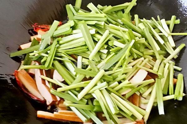 韭菜炒豆干的做法图解9