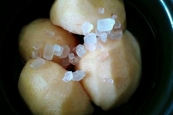 红酒雪梨的做法图解3