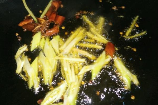 炒绿豆芽的做法图解2