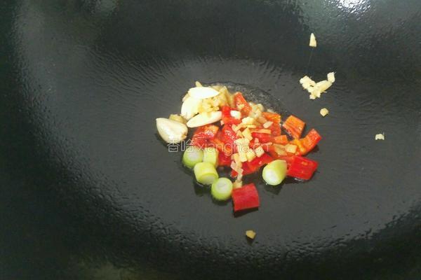 蚝油芦笋牛肉粒的做法图解7