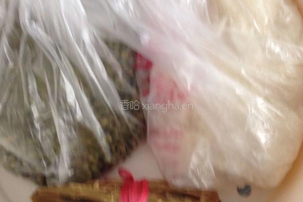 绿豆海带糖水的做法图解1