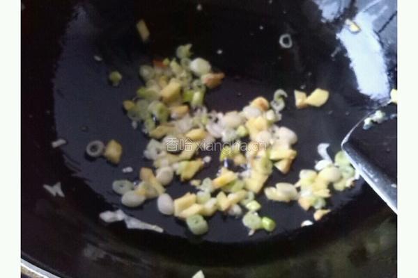 黑木耳鸡蛋炒莴笋的做法图解5