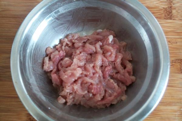 尖椒炒肉丝的做法图解2