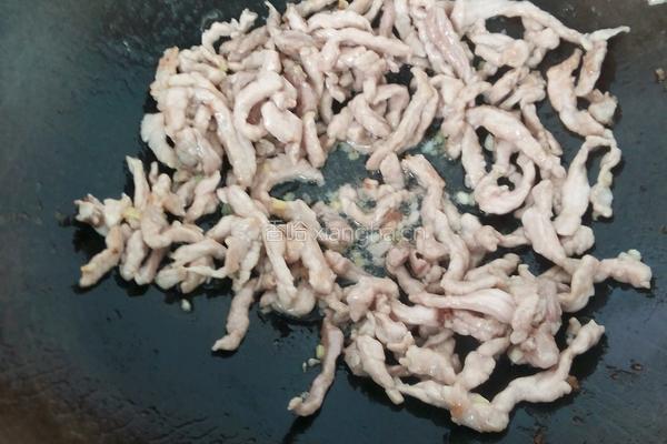 尖椒炒肉丝的做法图解5