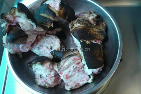 香菇黄豆猪蹄煲的做法图解3