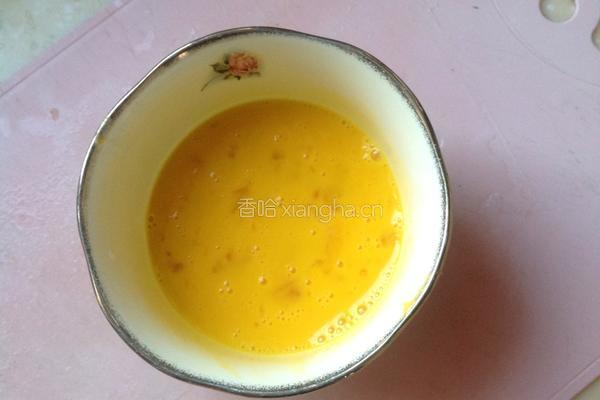 辣椒炒鸡蛋的做法图解2