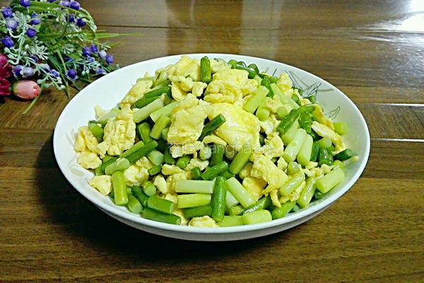 蒜苔炒鸡蛋的做法图解10