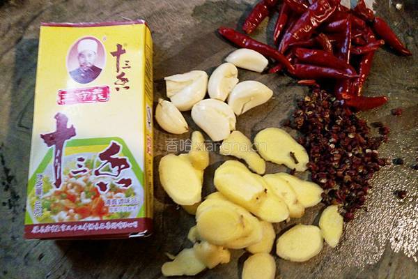 吮指回味十三香啤酒小龙虾的做法图解7