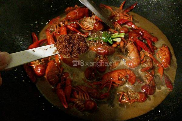 吮指回味十三香啤酒小龙虾的做法图解17