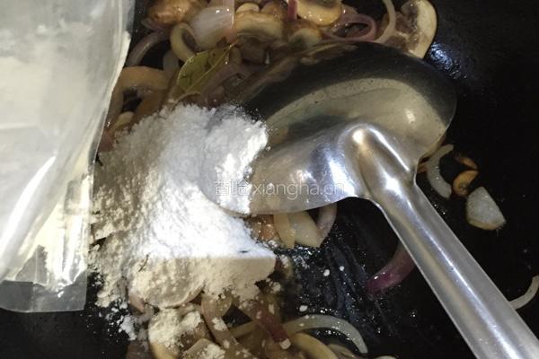法式奶油蘑菇汤的做法图解8