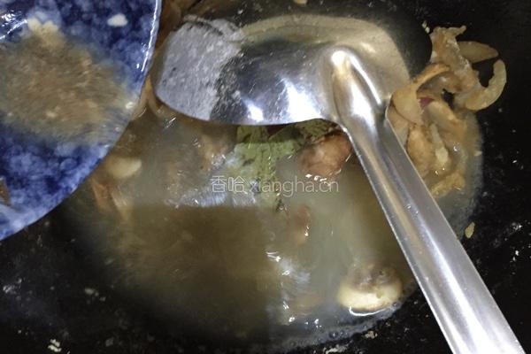 法式奶油蘑菇汤的做法图解9