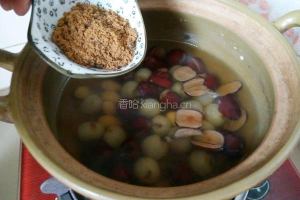 红枣桂圆补血汤的做法图解9