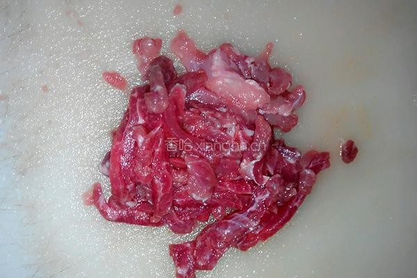 芦笋肉丝的做法图解2