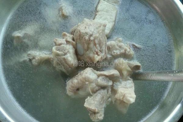 猪骨汤的做法图解7