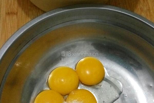 黑森林蛋糕卷的做法图解1