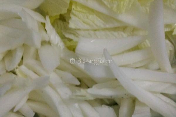 清炒白菜的做法图解1