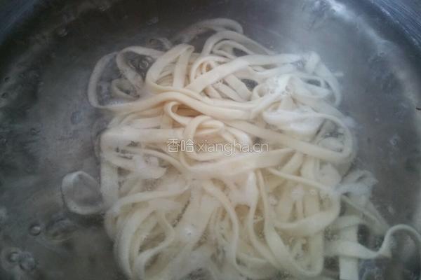 西红柿打卤面的做法图解10