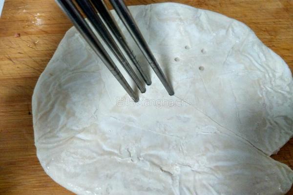 手抓饼底火腿什锦批萨的做法图解2
