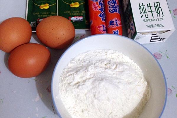鸡蛋牛奶饼的做法图解1
