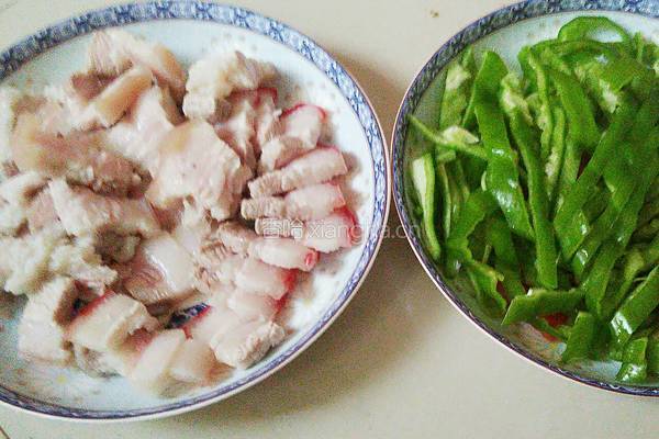 炒回锅肉的做法图解3