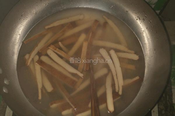 芹菜炒香干的做法图解5
