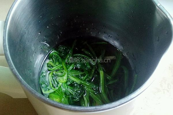 菠菜汁的做法图解4