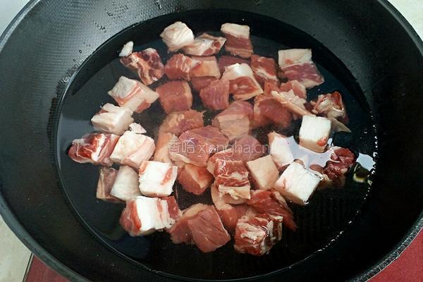 西红柿土豆炖牛肉的做法图解3