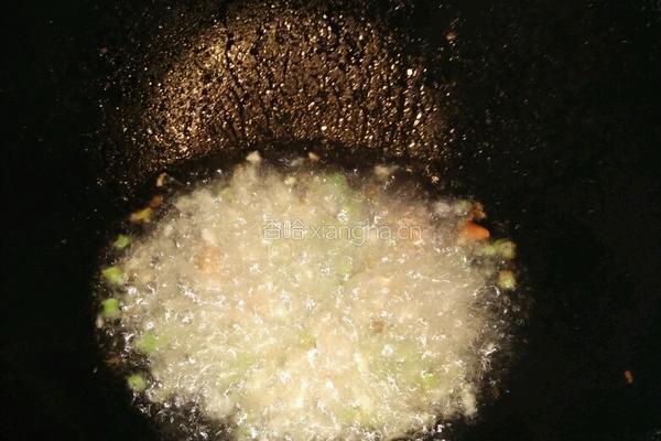 爆炒圆白菜的做法图解2