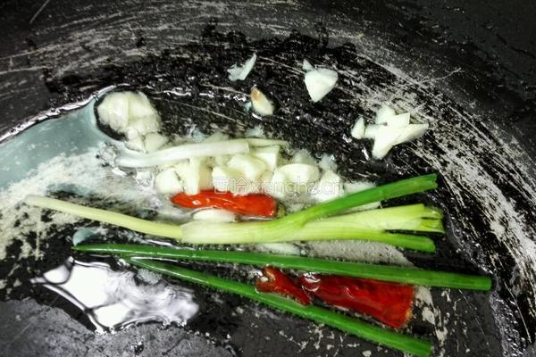 凉拌黄瓜木耳的做法图解8