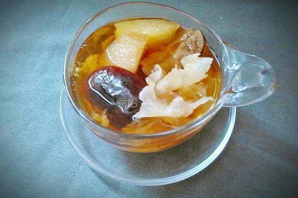 雪梨银耳红枣汤的做法图解9