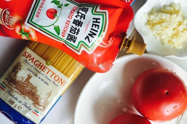肉末蕃茄酱意面的做法图解1
