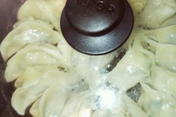 煎饺的做法图解6