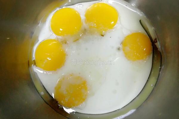 电饭煲蛋糕的做法图解3