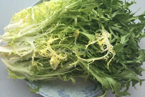 经典蔬菜沙拉的做法图解1
