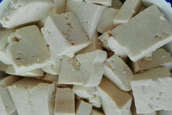 海带丝豆腐汤的做法图解2