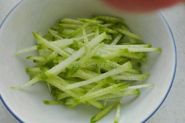海带丝豆腐汤的做法图解3