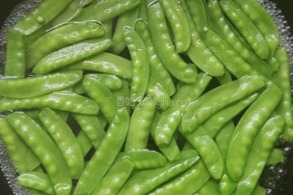 清炒荷兰豆的做法图解3