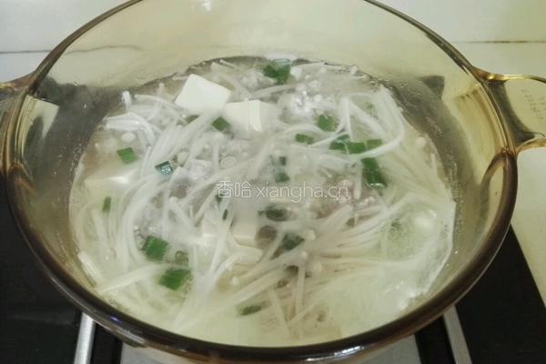 豆腐金针菇汤的做法图解8