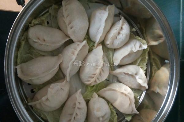 白菜肉馅蒸饺子的做法图解5